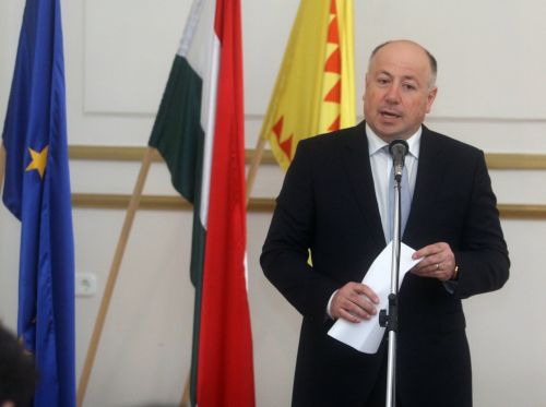 _kriza_akos_toosz_140416_ja_7.jpg