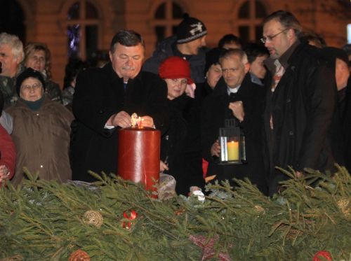 advent_gyertyagy_131215_ja_22.jpg