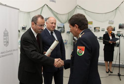 arvizi_fotokiallitas_130920ml_06.jpg