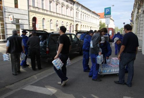 arvizi_segitseg_130608_ja.jpg