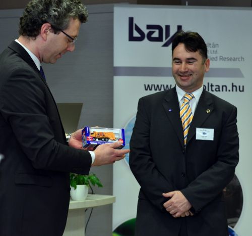 bay-logi_140305_vcs_4.jpg