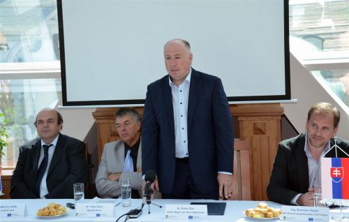 korhaz_egyuttmukodes_kassa_130510_fkcs_2.jpg