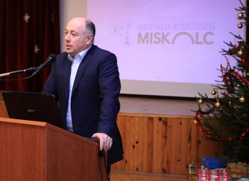 laptop_osztas_131219_ja_5.jpg