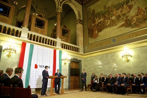 orban_takata2.jpg