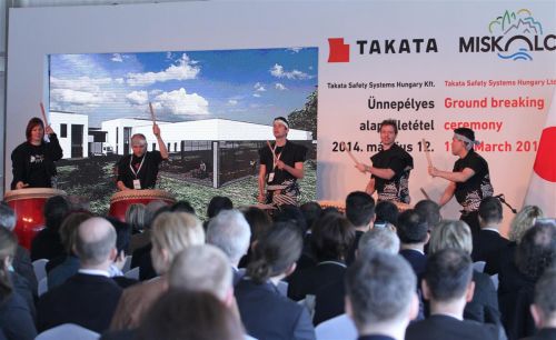 takata_alapko_1_140312ml_33.jpg